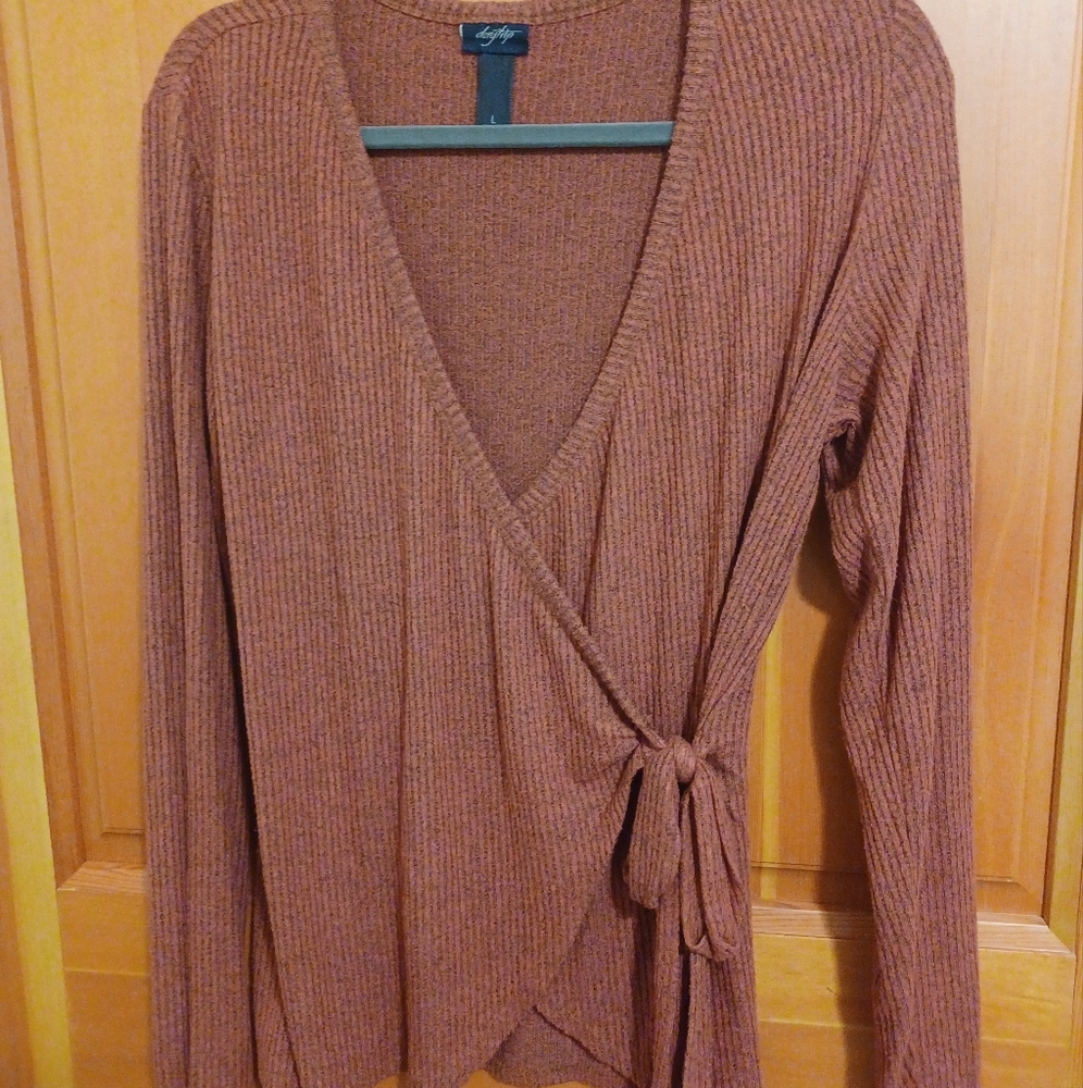 Daytrip Side Knot Shirt